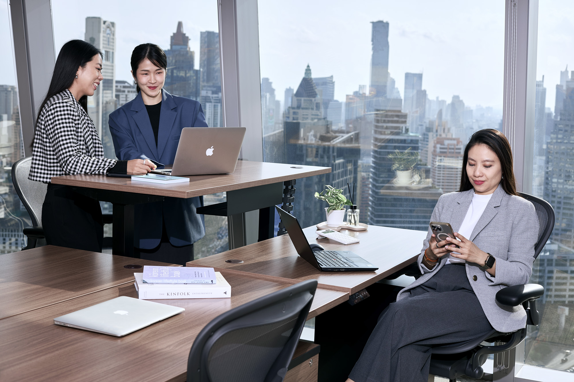 06.Private office 673