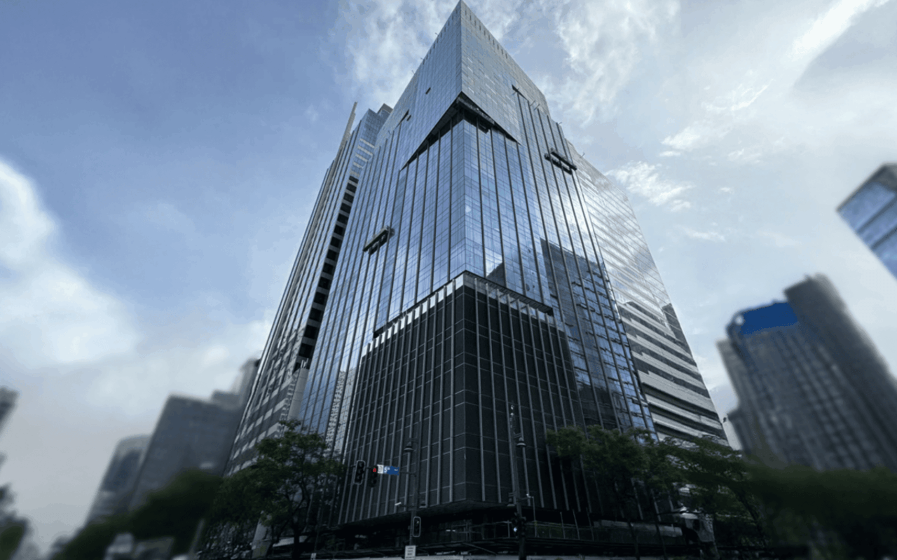 10.Pioneer House BGC