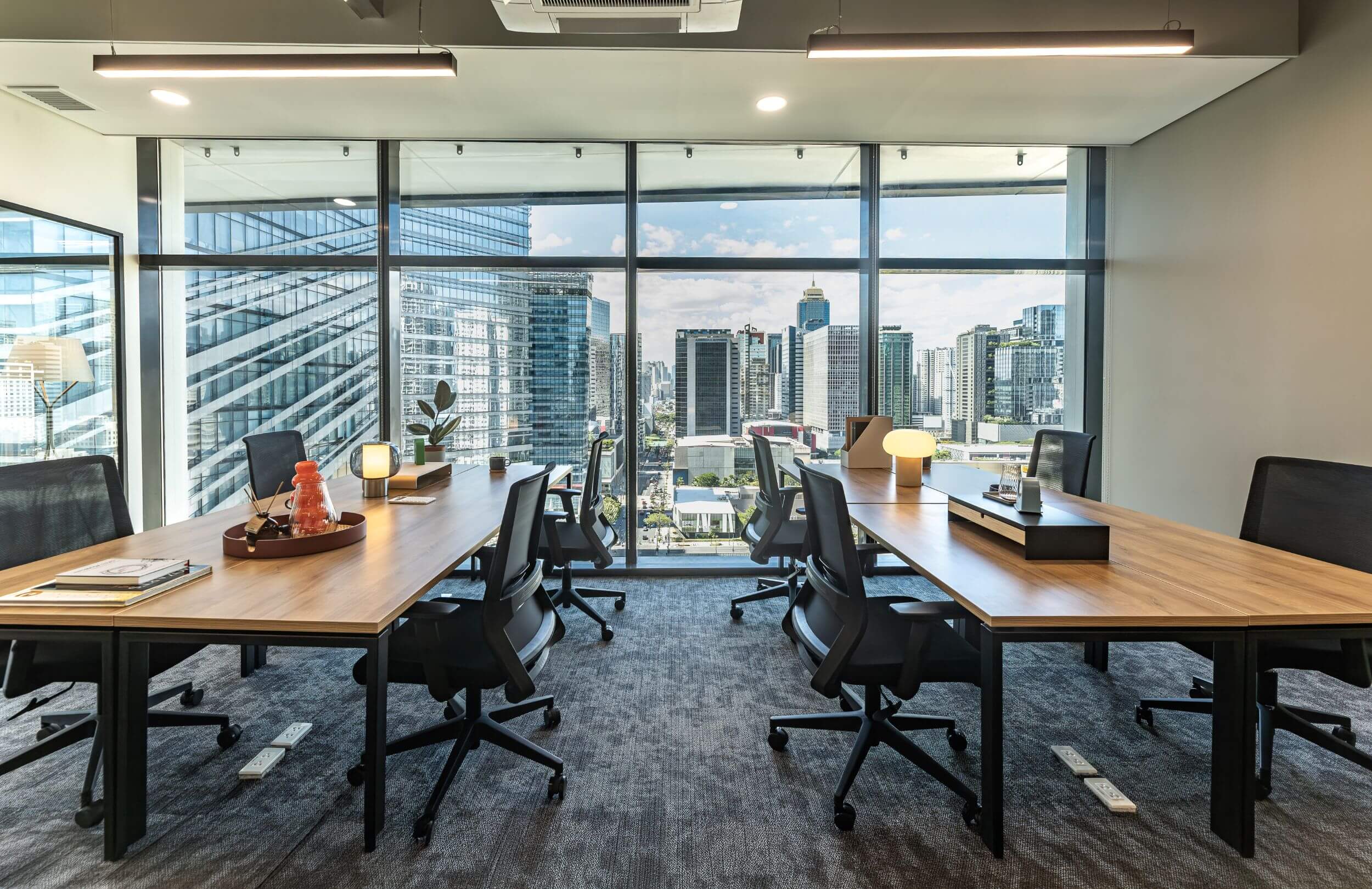 5.serviced office
