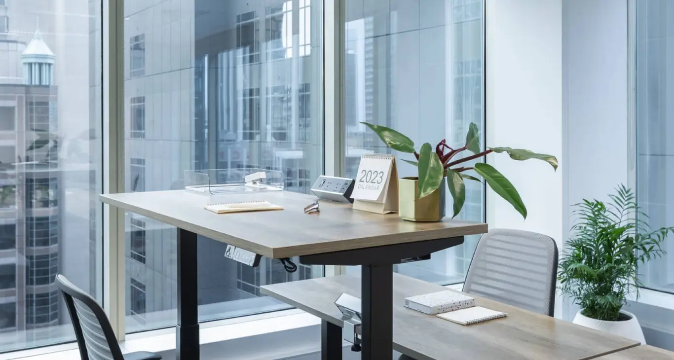 AU 135 King St Sit stand Desk og