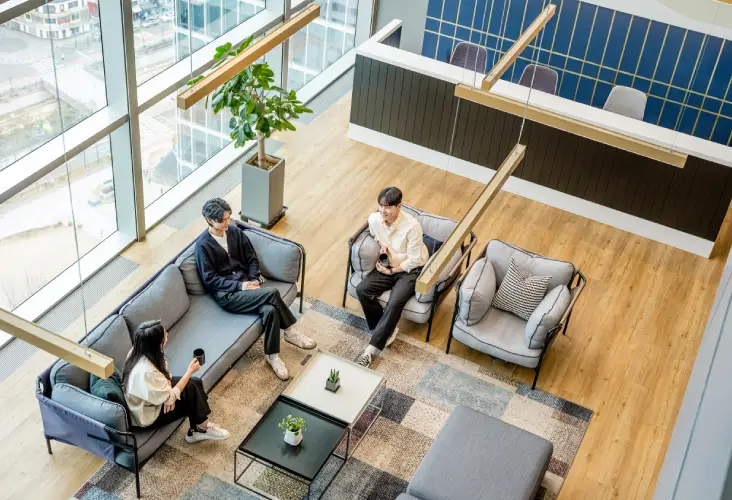 3. A FRT Lounge 02